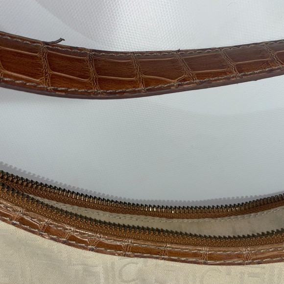 Liz Claiborne hobo vintage bag  15” wide  Leather straps - Picture 16 of 16